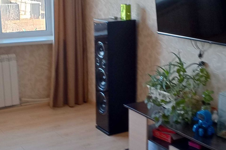 Продаётся 3-комнатная квартира, 57 м²