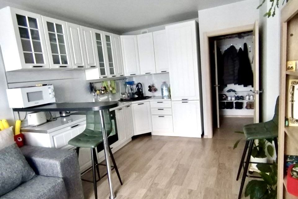 Продаётся 1-комнатная квартира, 38 м²
