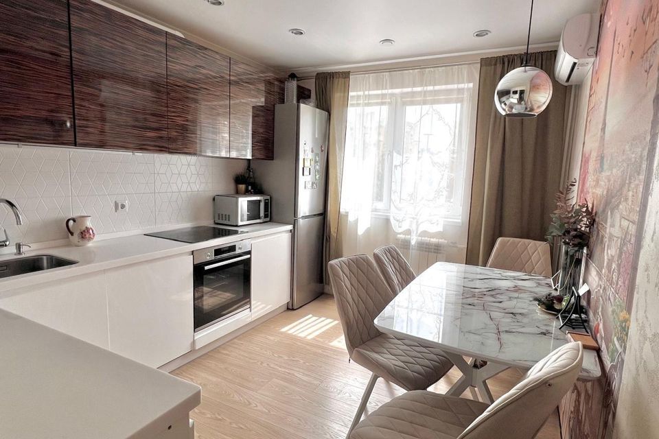 Продаётся 2-комнатная квартира, 60 м²