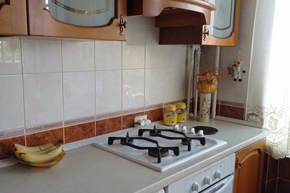 Продаётся 4-комнатная квартира, 83.8 м²
