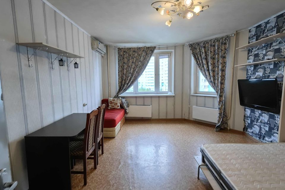 Продаётся 1-комнатная квартира, 42.3 м²