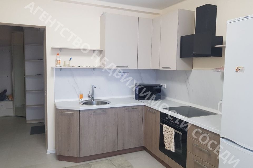 Сдаётся 1-комнатная квартира, 42 м²