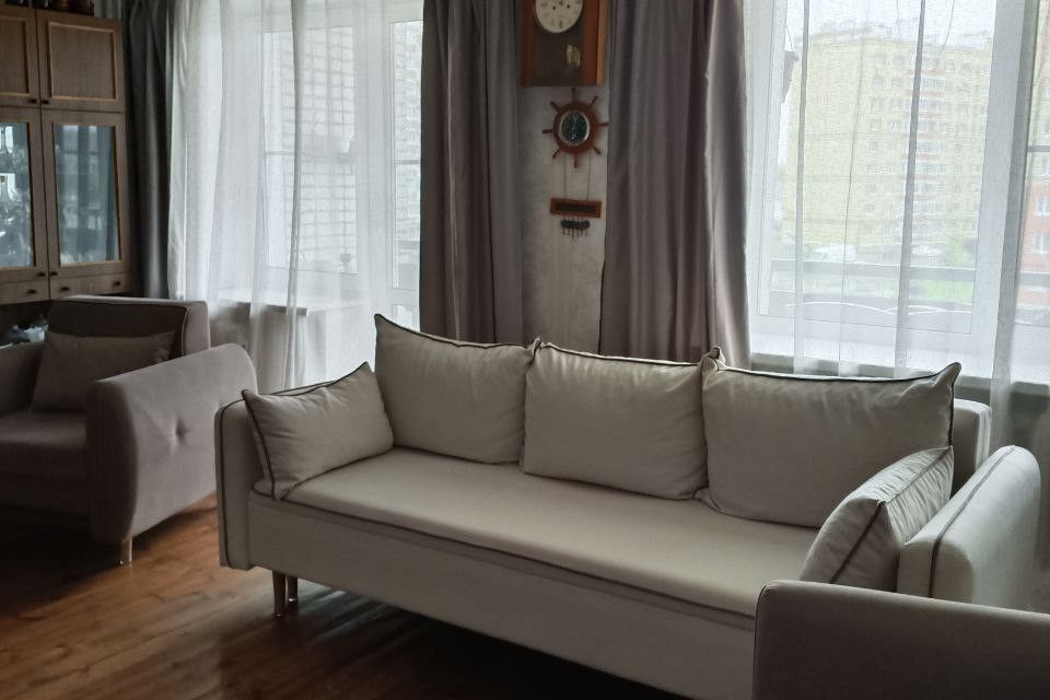 Продаётся 4-комнатная квартира, 102.6 м²