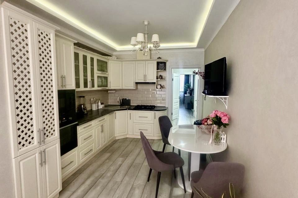 Продаётся 2-комнатная квартира, 61.5 м²
