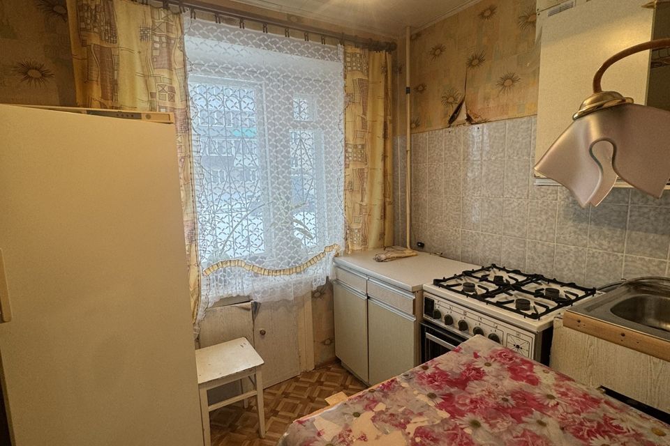 Продаётся 3-комнатная квартира, 51.3 м²