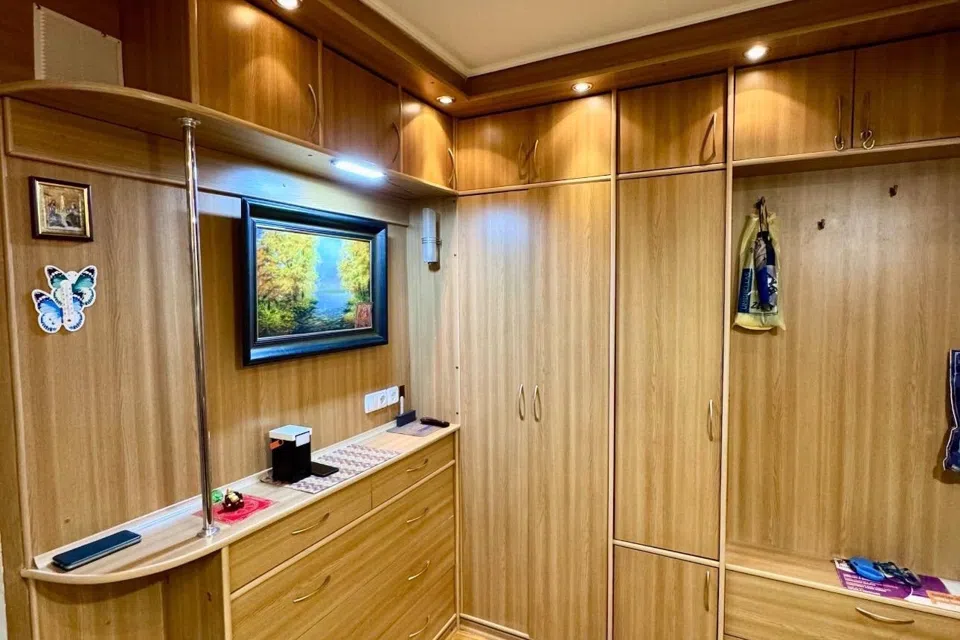 Продаётся 3-комнатная квартира, 89.3 м²