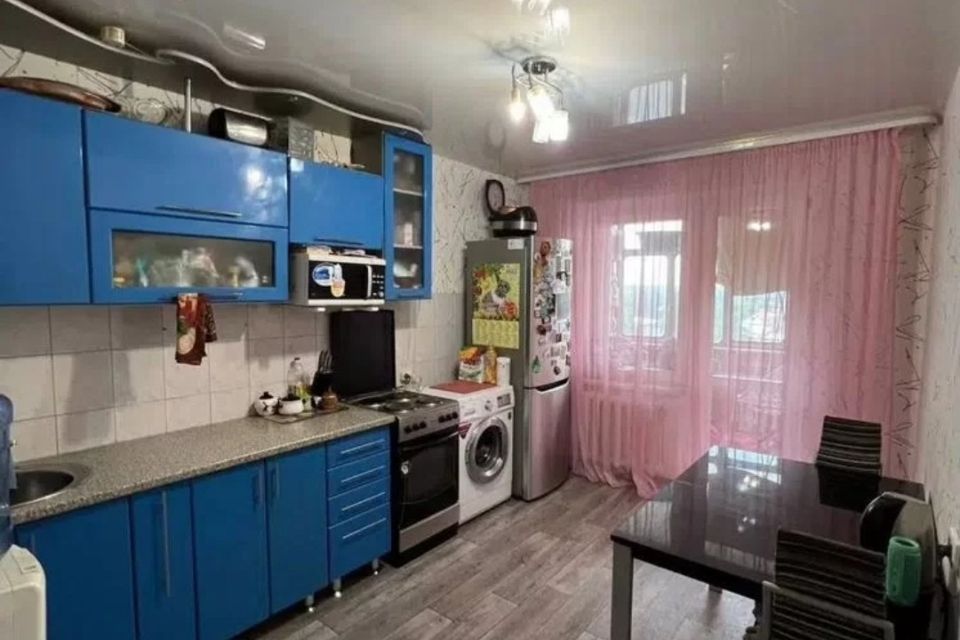 Продаётся 3-комнатная квартира, 63.5 м²