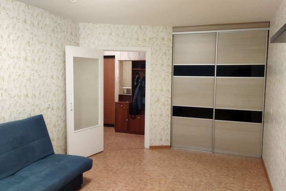 Продаётся 1-комнатная квартира, 42.3 м²
