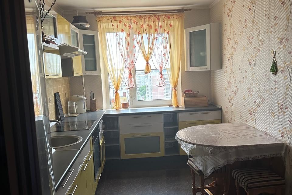 Продаётся 3-комнатная квартира, 80 м²