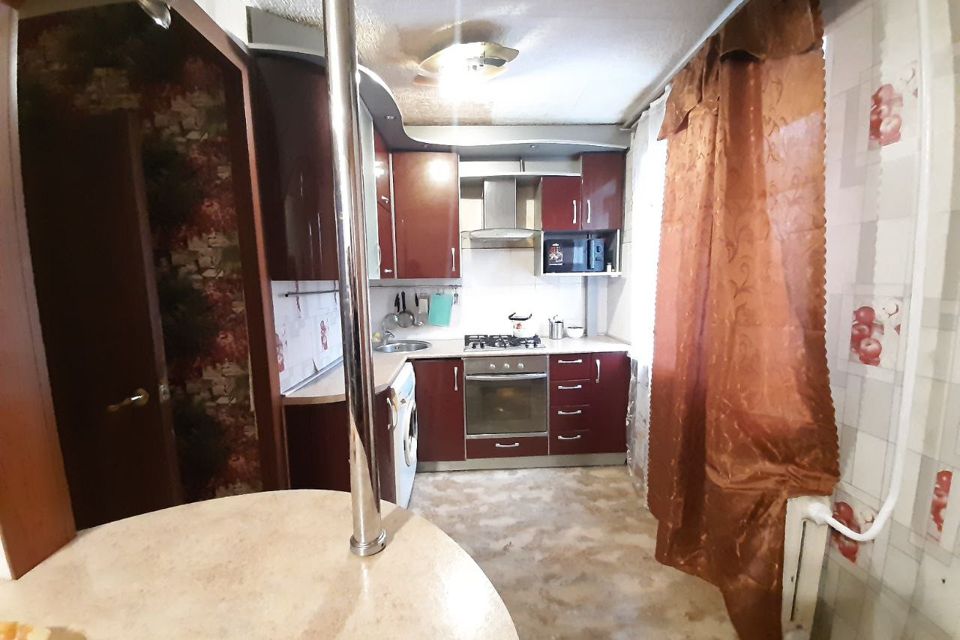 Продаётся 3-комнатная квартира, 58.9 м²