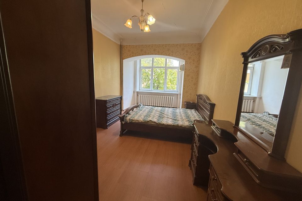 Продаётся 3-комнатная квартира, 70.6 м²