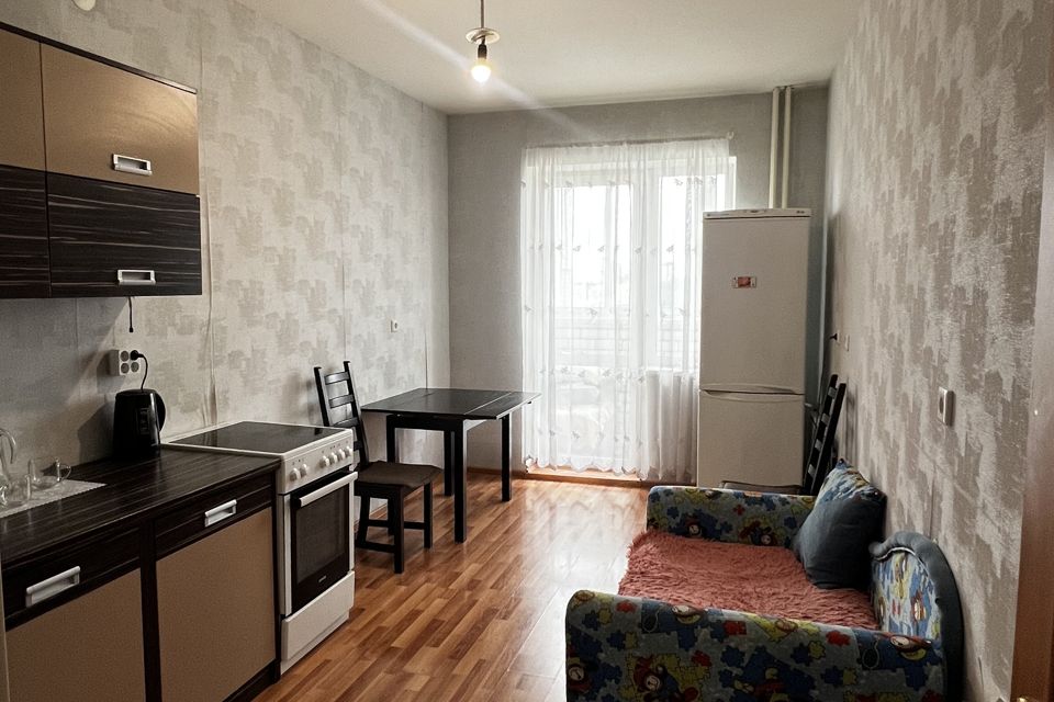Продаётся 1-комнатная квартира, 37.3 м²