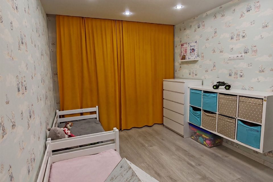 Продаётся 3-комнатная квартира, 82 м²