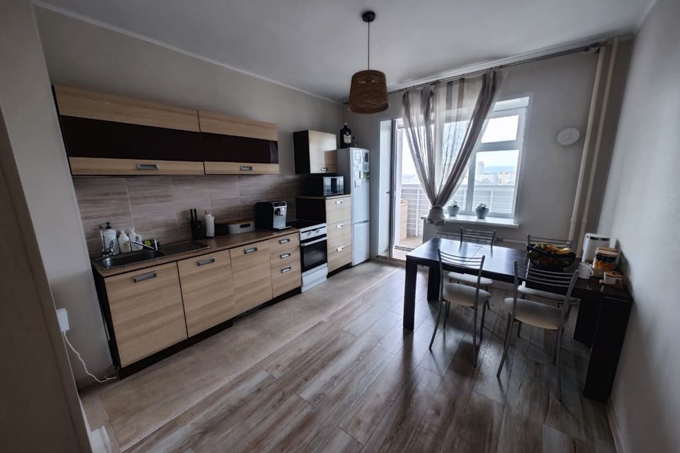 Продаётся 2-комнатная квартира, 74.6 м²