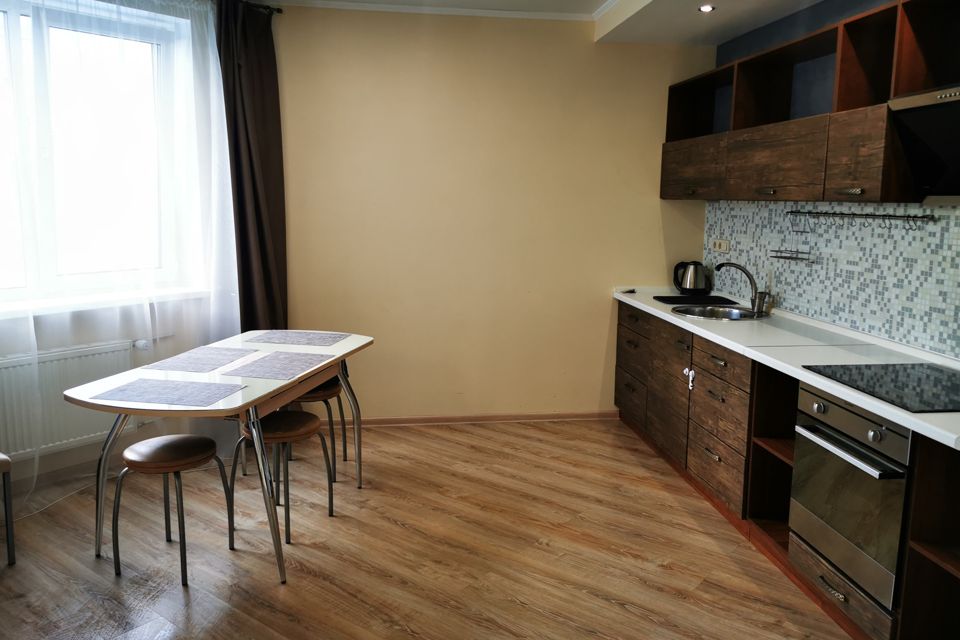Продаётся 3-комнатная квартира, 109 м²