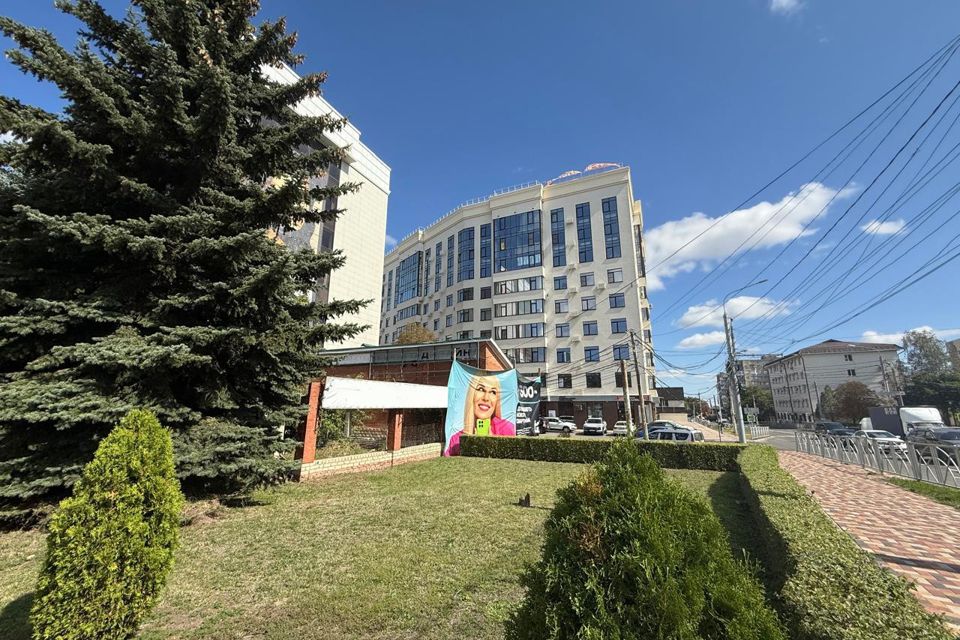 Продаётся 3-комнатная квартира, 105 м²