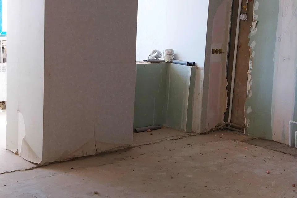 Продаётся 4-комнатная квартира, 179 м²