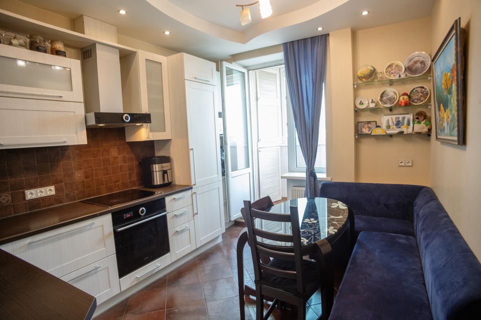 Продаётся 2-комнатная квартира, 62 м²