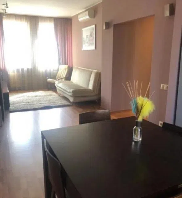 Продаётся 2-комнатная квартира, 54 м²