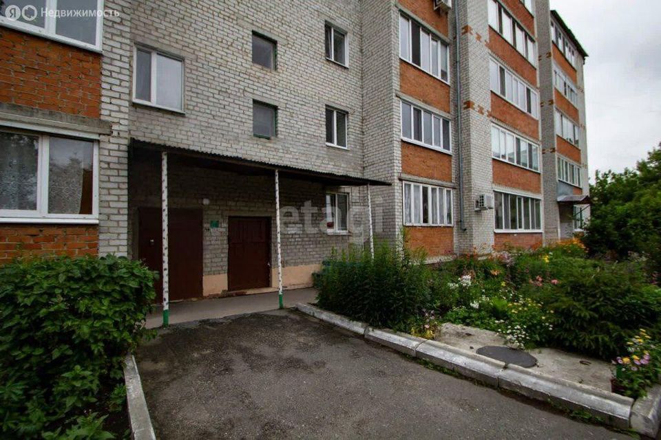 Продаётся 3-комнатная квартира, 58.9 м²