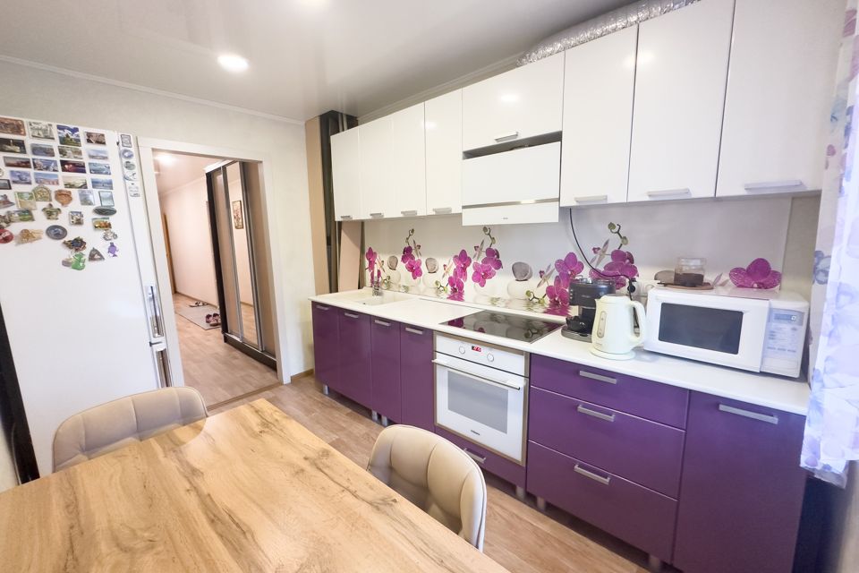 Продаётся 4-комнатная квартира, 73.2 м²