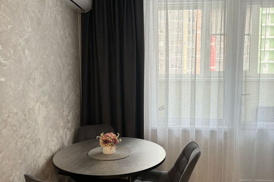 Продаётся 2-комнатная квартира, 63.1 м²