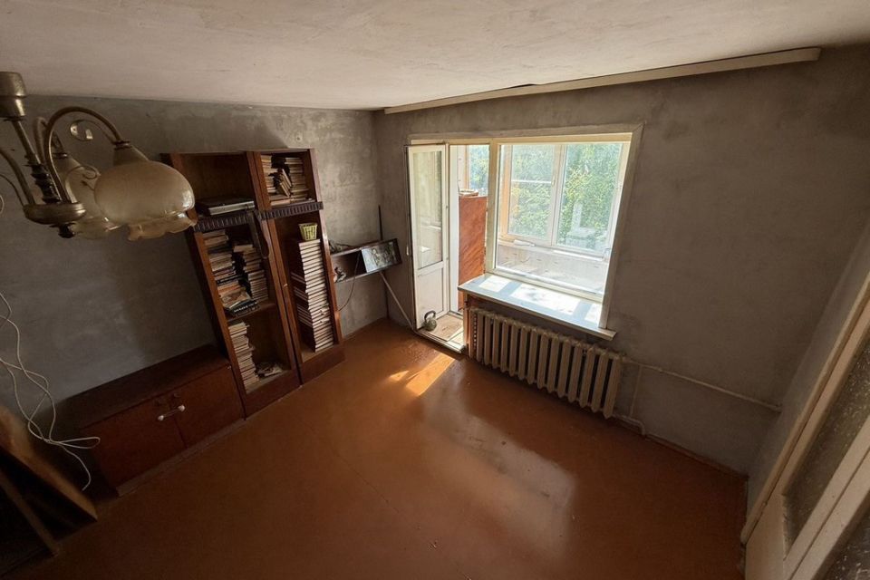 Продаётся 4-комнатная квартира, 77 м²