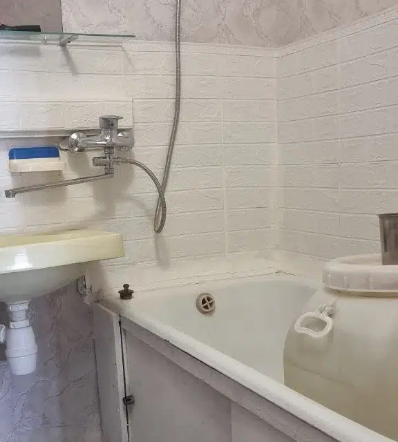 Продаётся 3-комнатная квартира, 56 м²