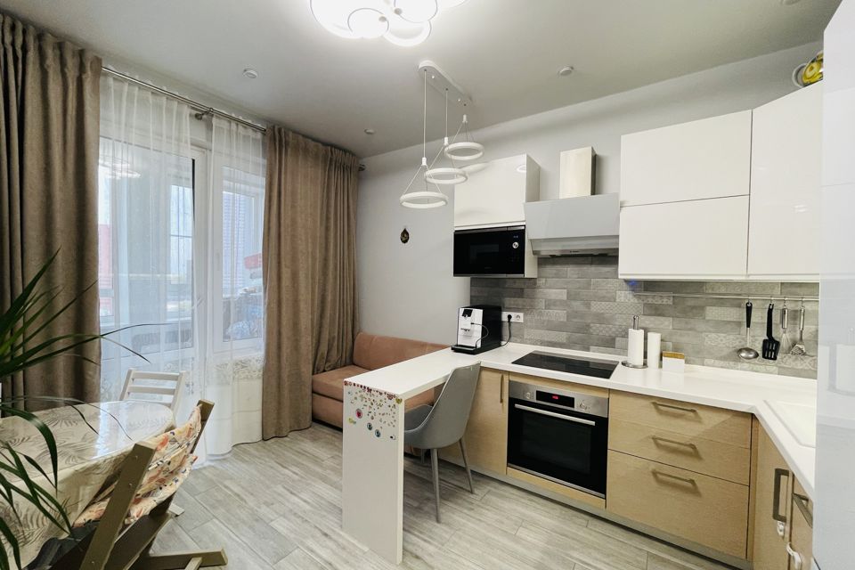 Продаётся 2-комнатная квартира, 61 м²