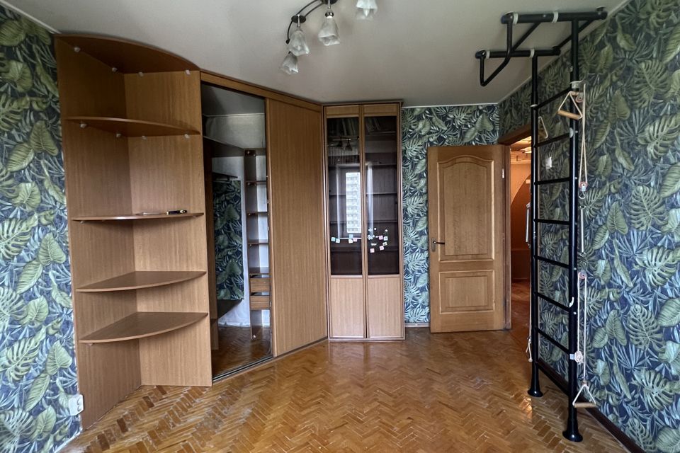 Продаётся 3-комнатная квартира, 65.3 м²