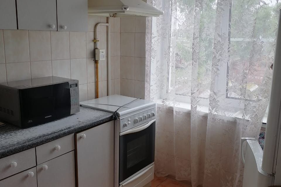 Сдаётся 4-комнатная квартира, 56.7 м²