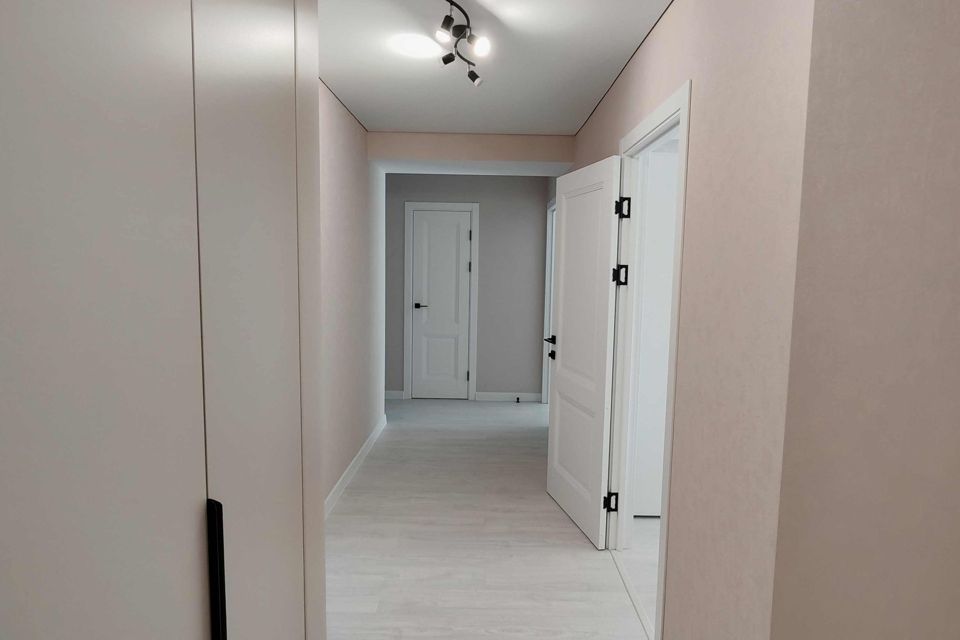 Продаётся 3-комнатная квартира, 77.2 м²