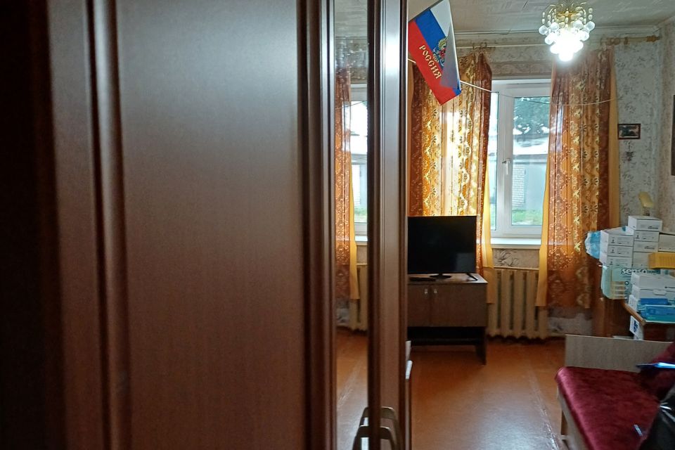 Продаётся комната в 5-комн. квартире, 13.1 м²
