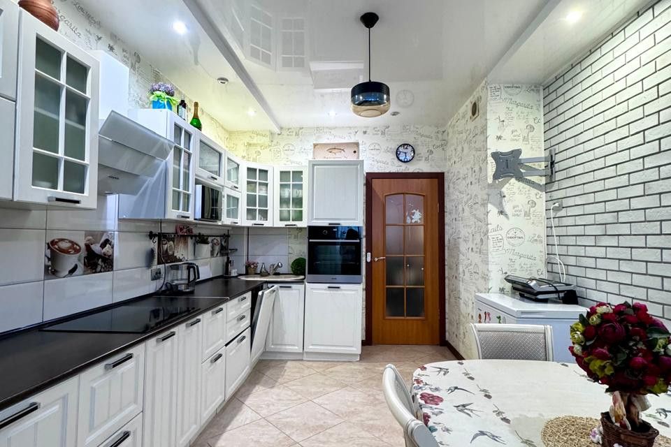 Продаётся 2-комнатная квартира, 72 м²