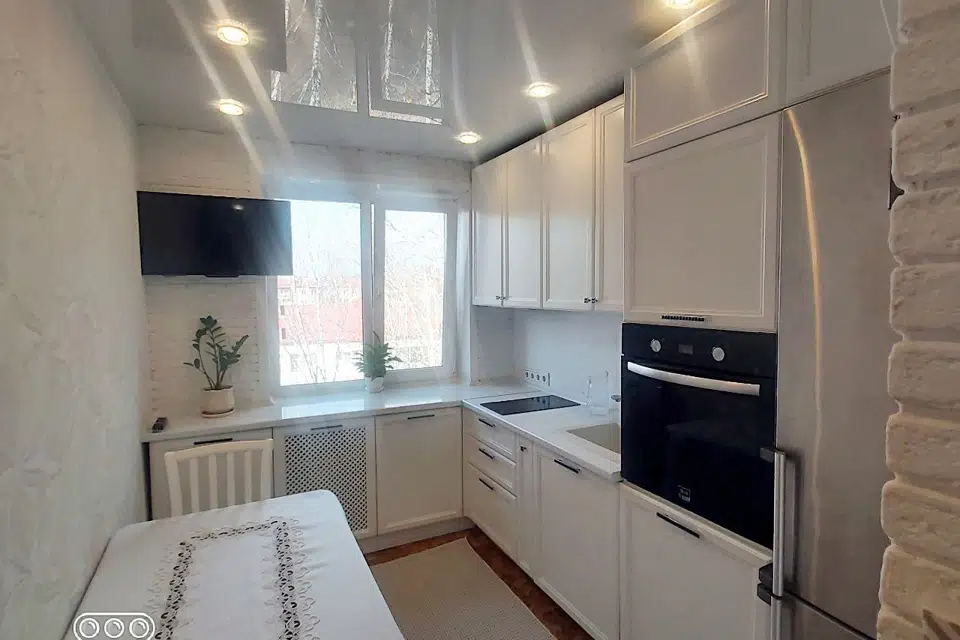 Продаётся 4-комнатная квартира, 60.4 м²