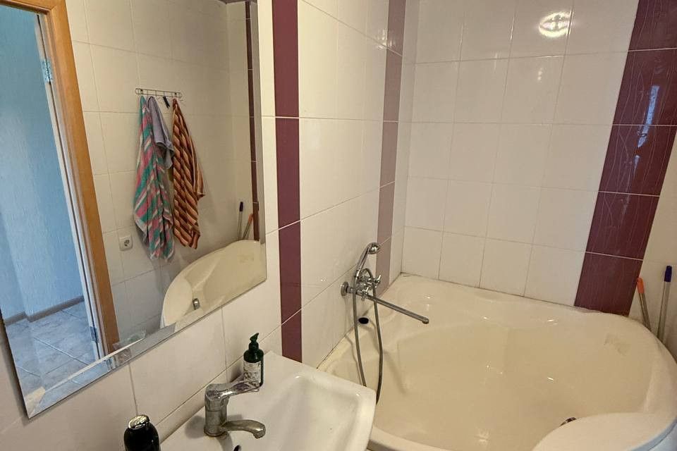 Продаётся 2-комнатная квартира, 56 м²