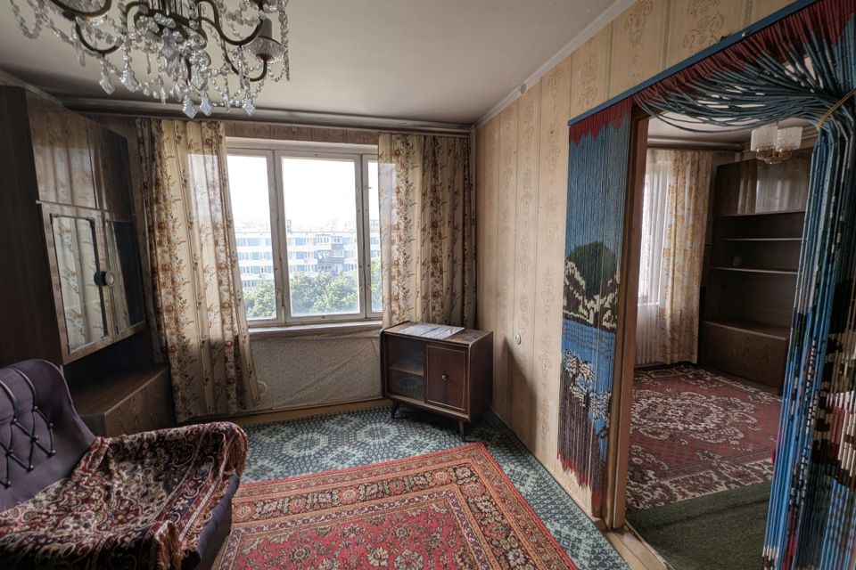 Продаётся 3-комнатная квартира, 48.8 м²