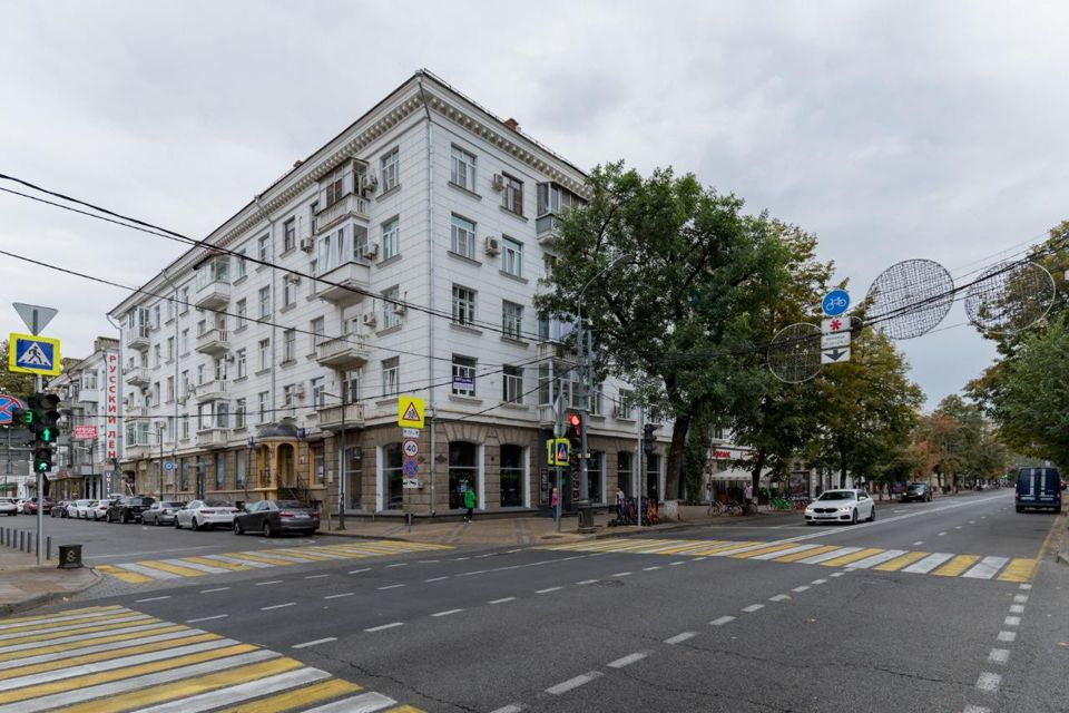 Продаётся 2-комнатная квартира, 55 м²