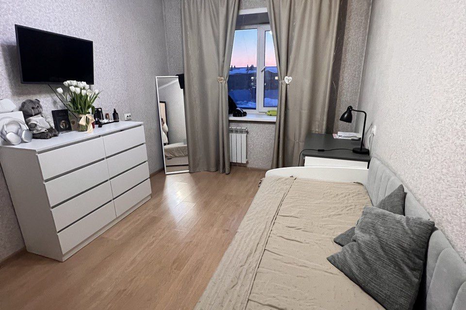 Продаётся 1-комнатная квартира, 49 м²
