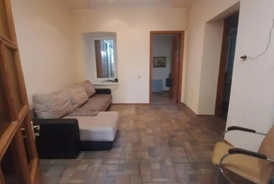 Продаётся 3-комнатная квартира, 67 м²