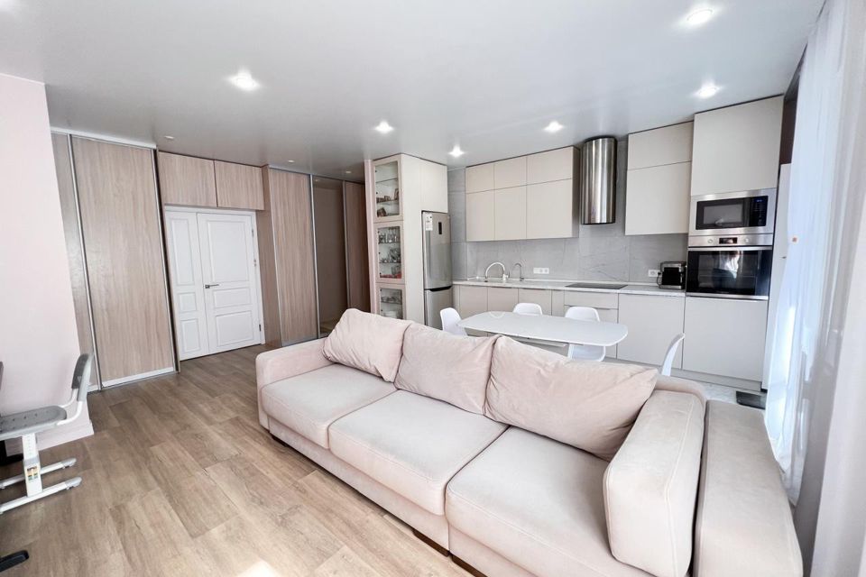 Продаётся 4-комнатная квартира, 87.2 м²