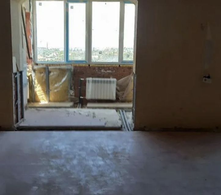 Продаётся 4-комнатная квартира, 182 м²