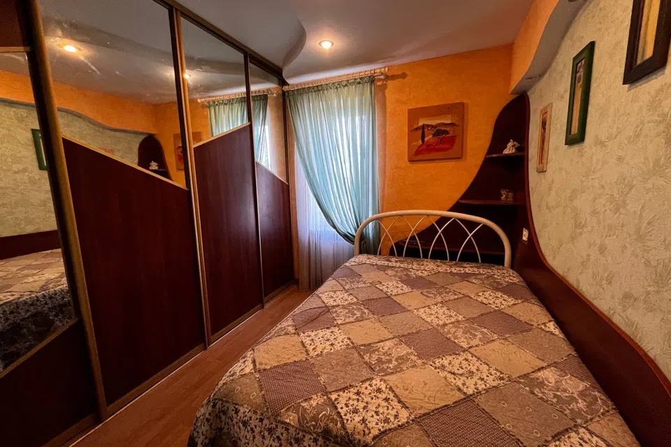 Продаётся 3-комнатная квартира, 65 м²
