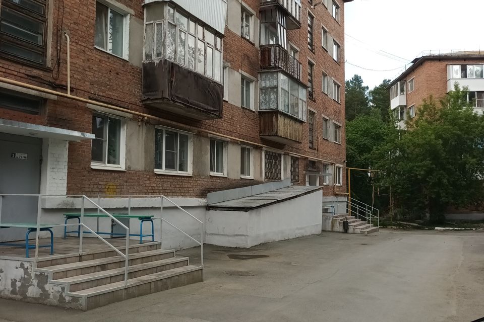 Продаётся 3-комнатная квартира, 58.6 м²