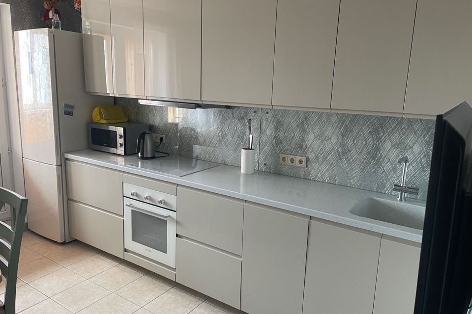Продаётся 1-комнатная квартира, 52.2 м²