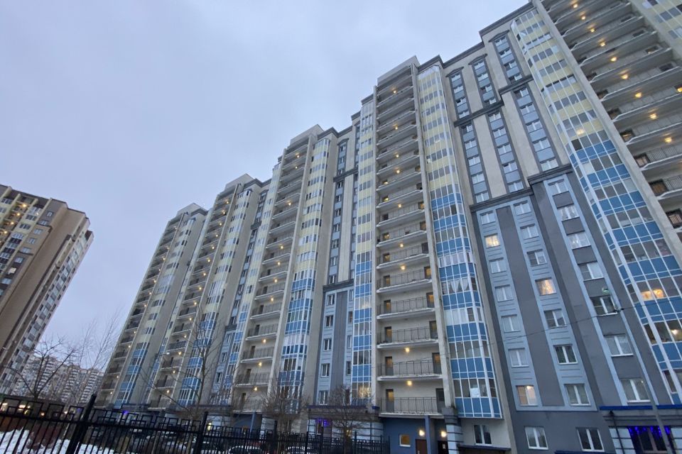 Продаётся 2-комнатная квартира, 55.8 м²