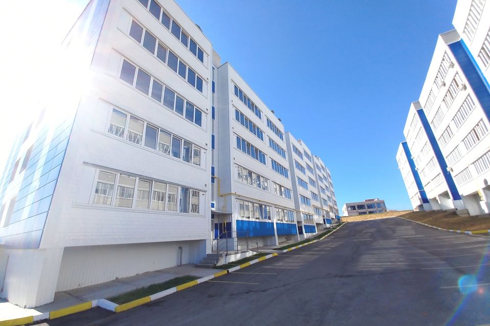 Продаётся 1-комнатная квартира, 42.5 м²