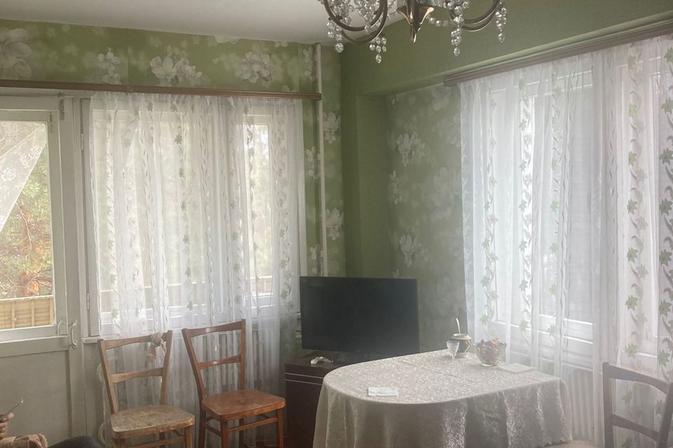 Продаётся 2-комнатная квартира, 42 м²