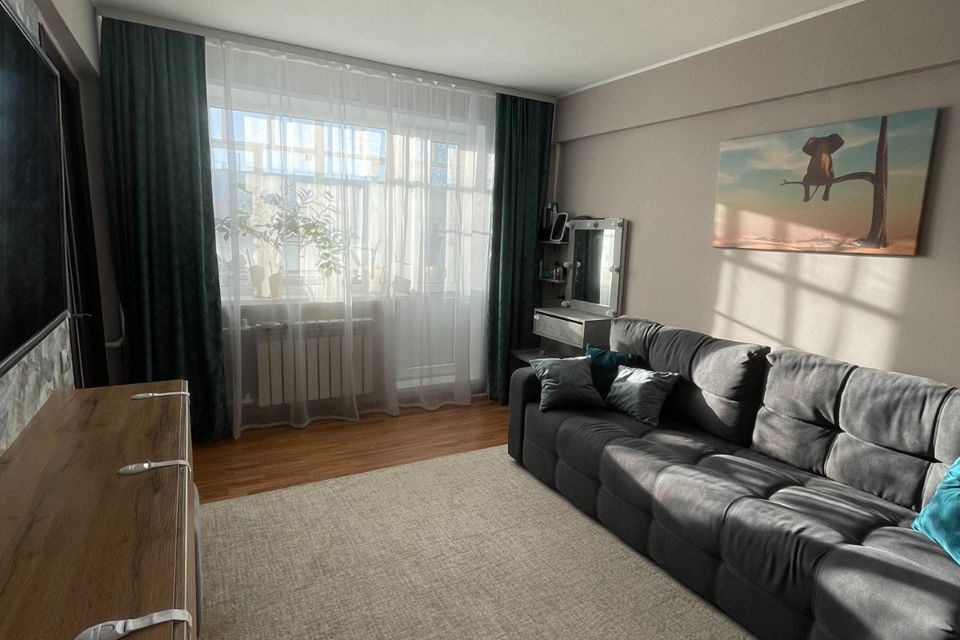 Продаётся 3-комнатная квартира, 48.7 м²