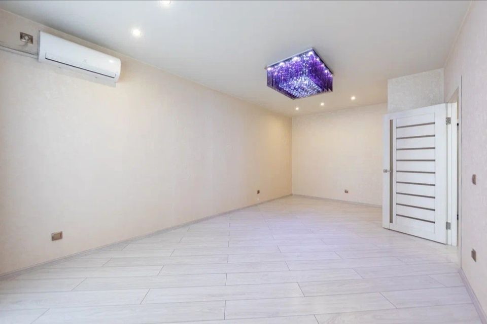 Продаётся 1-комнатная квартира, 42.6 м²